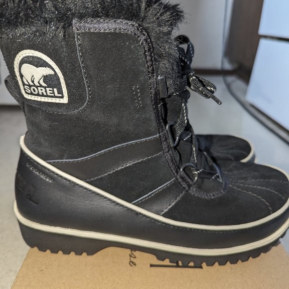 NWOT - Sorel Tivoli II Low Black waterproof snow boots Sz. 8 (fit like 7.5!) - Picture 6 of 14